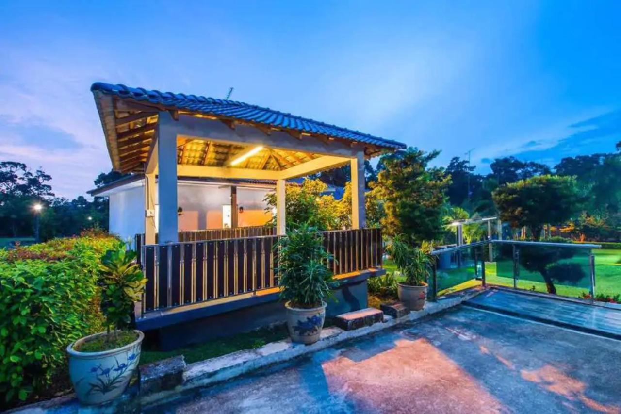 Capital O 90088 Mbp Leisure Resort Batu Pahat Exterior foto