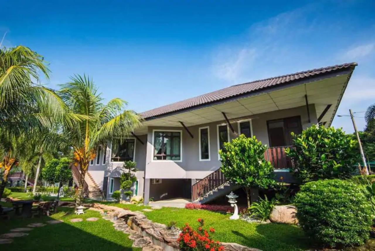 Capital O 90088 Mbp Leisure Resort Batu Pahat Exterior foto